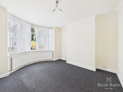 Harrow Road, 3 bedroom Semi Detached House to rent, £875 pcm