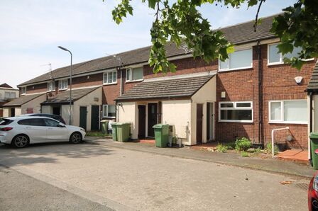 Bramley Parade, 1 bedroom  Flat to rent, £550 pcm