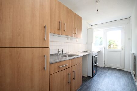 Bramley Parade, 1 bedroom  Flat to rent, £550 pcm