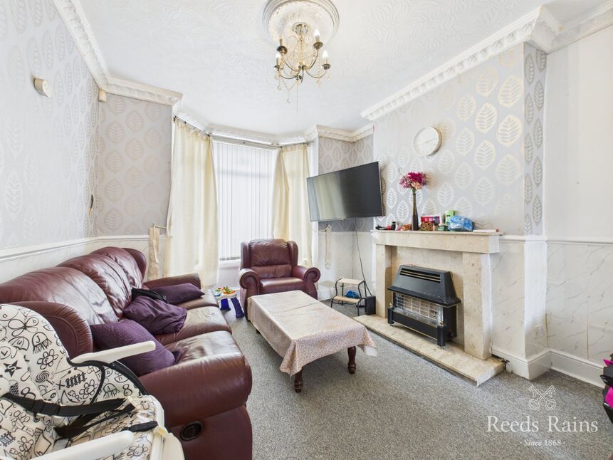 Lounge / dining room
