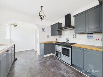 3 bedroom Semi Detached House to rent