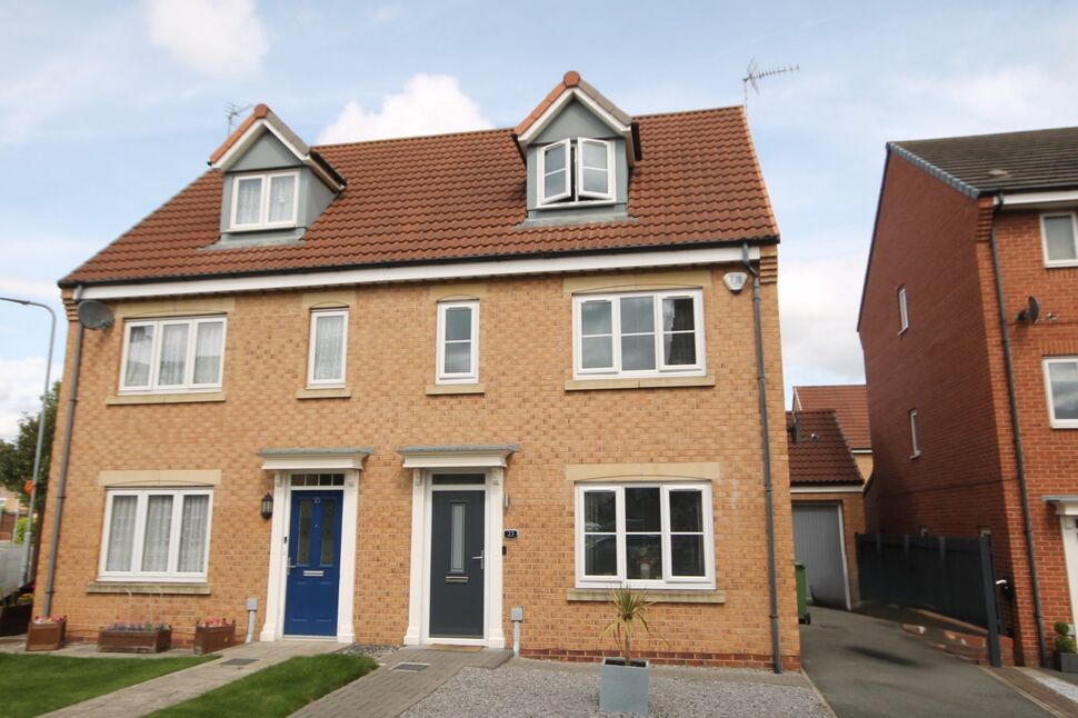 4 bedroom Semi Detached House for sale