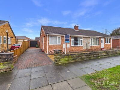 2 bedroom Semi Detached Bungalow for sale
