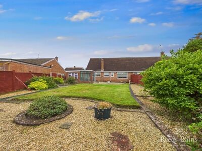 Tunstall Road, 2 bedroom Semi Detached Bungalow for sale, £250,000