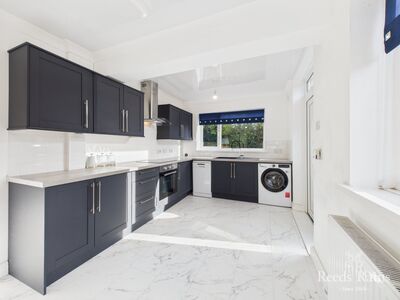 2 bedroom Semi Detached Bungalow for sale