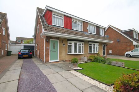 Surbiton Road, 3 bedroom Semi Detached House for sale, £155,000