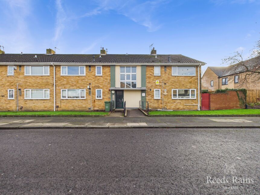 Main image of 1 bedroom  Flat for sale, Lingdale Road, Thornaby, Durham, TS17