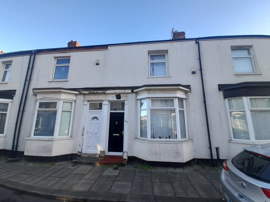 2 bedroom Mid Terrace House for sale