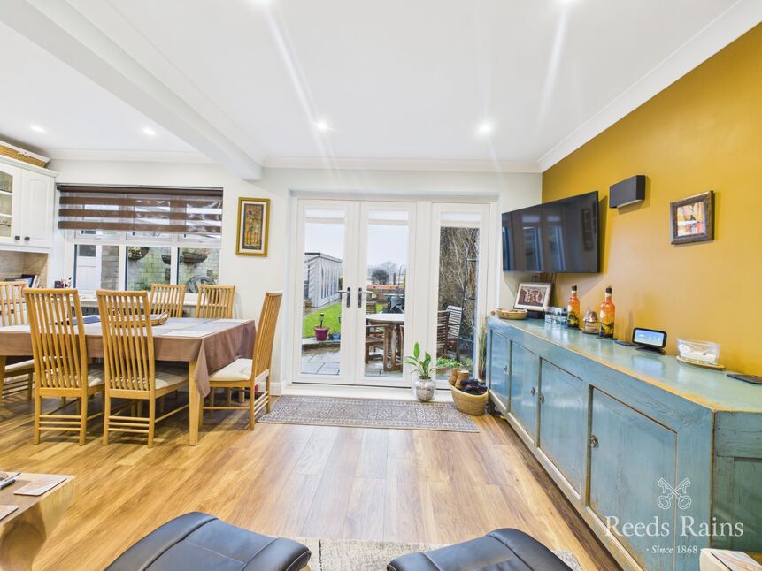 Sitting / Dining Room