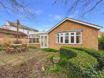 3 bedroom Detached Bungalow for sale