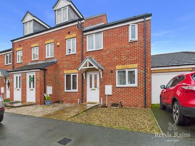 Pipistrelle Court, 2 bedroom End Terrace House for sale, &pound;128,000