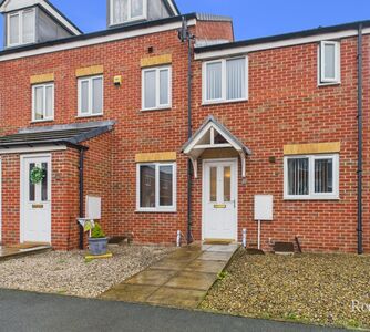 2 bedroom End Terrace House for sale