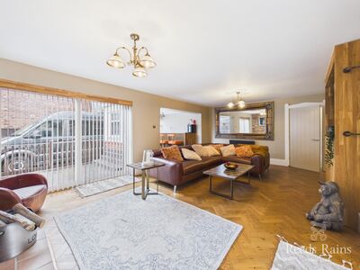 Greens Lane, 4 bedroom Detached House for sale, &pound;450,000