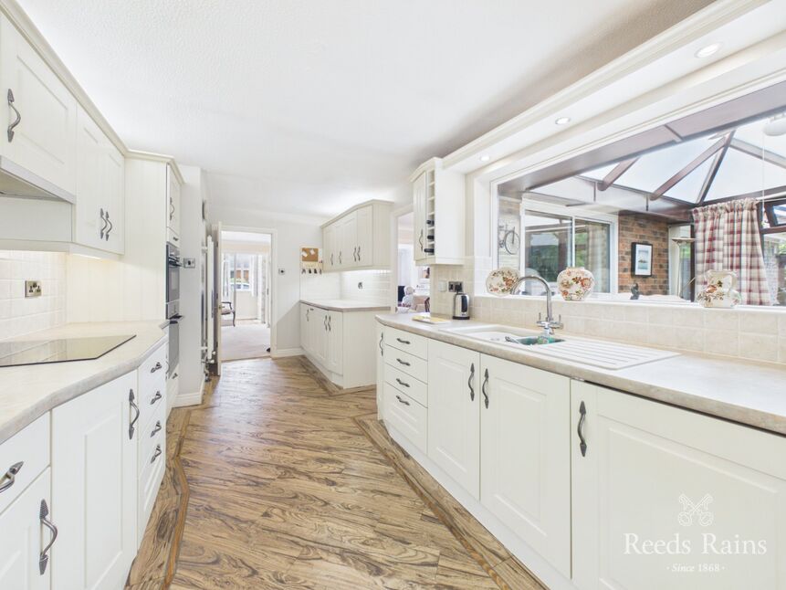 Kitchen / breakfast room