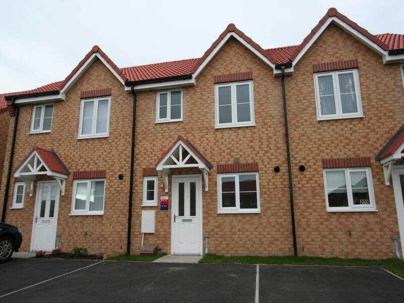 Main image of 3 bedroom Mid Terrace House for sale, Blenheim Road South, Middlesbrough, Cleveland, TS4