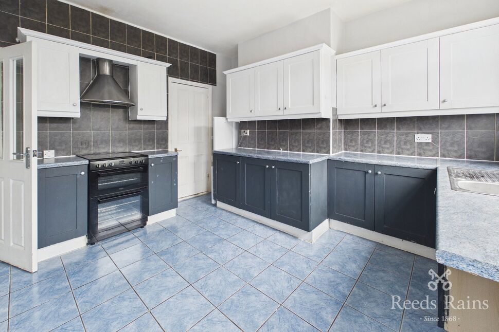 Main image of 2 bedroom Mid Terrace House to rent, Church View, Wakefield, West Yorkshire, WF1