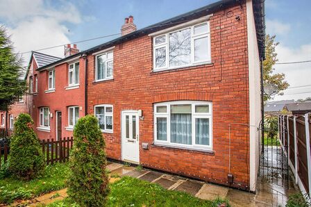 2 bedroom End Terrace House to rent