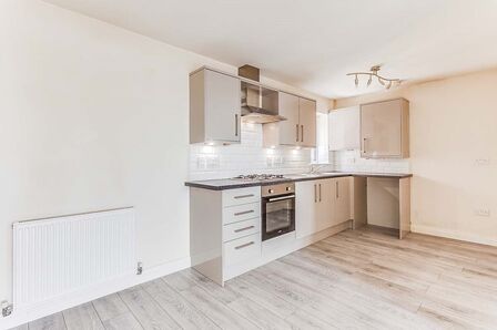 2 bedroom  Flat to rent