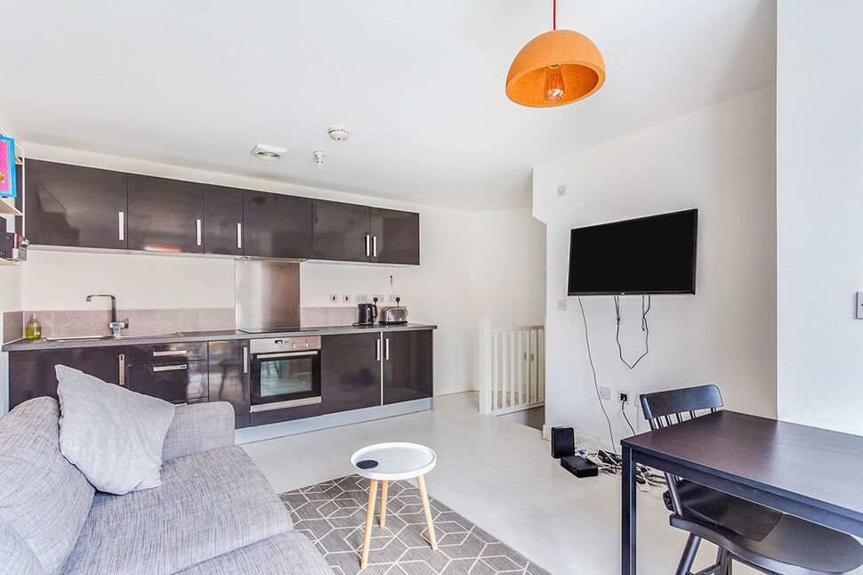 Open Plan Living Room / Kitchen