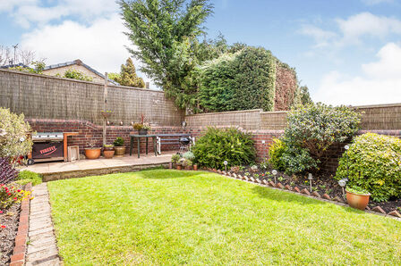 Bradford Road, 4 bedroom Semi Detached House for sale, £395,000