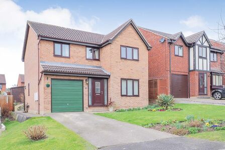 Hopewell Way, 4 bedroom Detached House for sale, £300,000