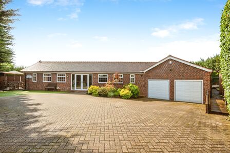 Doncaster Road, 4 bedroom Detached House for sale, £600,000