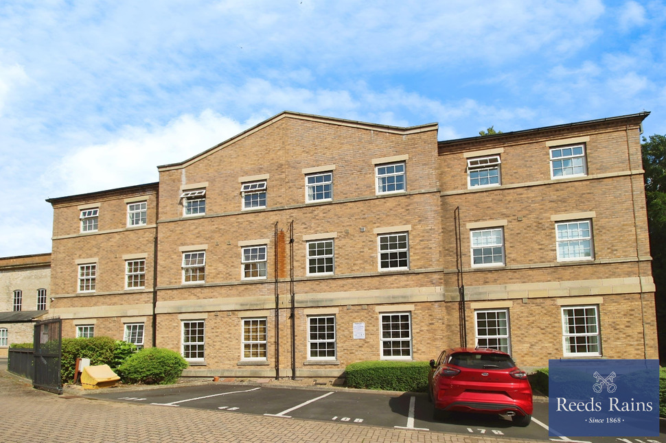 Main image of 2 bedroom  Flat to rent, Chaloner Grove, Wakefield, West Yorkshire, WF1