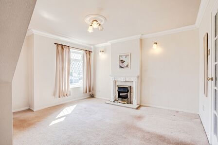 Rockwood Crescent, 3 bedroom Semi Detached House for sale, £135,000
