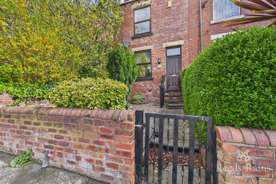 Main image of 2 bedroom Mid Terrace House to rent, Mount Road, Stanley, West Yorkshire, WF3