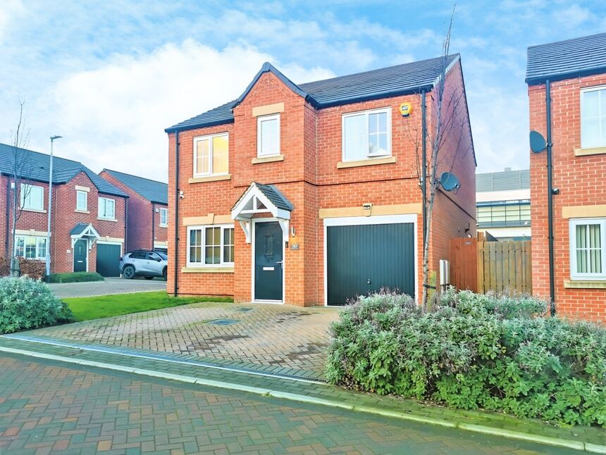 4 bedroom Detached House for sale, Timperley Close, Wakefield, WF1 £