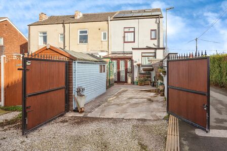 3 bedroom End Terrace House for sale