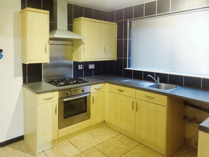 2 bedroom Flat to rent, Linton Road, Wakefield, WF1 £775 pcm