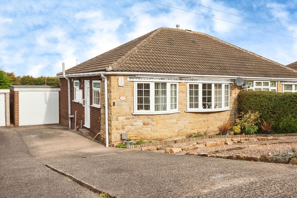 1 bedroom Detached Bungalow for sale, School Hill, Newmillerdam, WF2