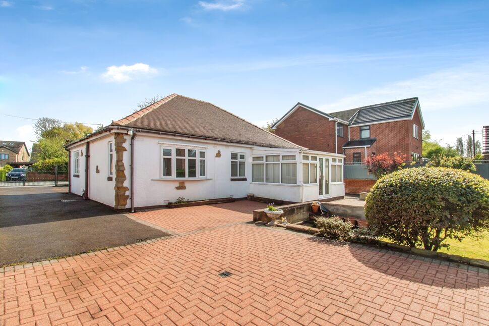 4 bedroom Detached House for sale, Potovens Lane, Outwood, WF1 £340,000