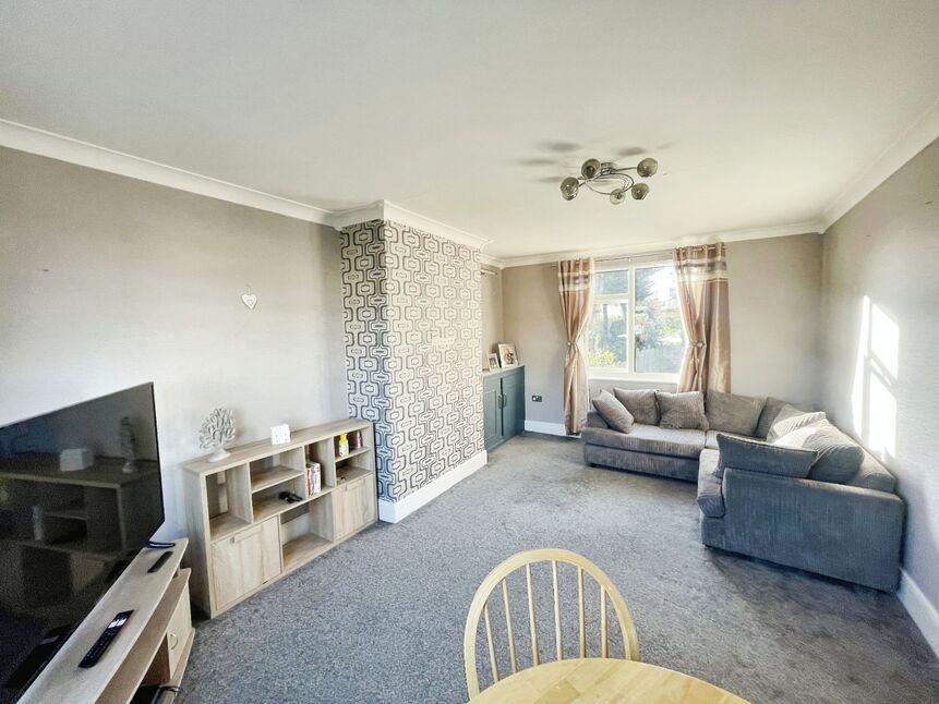 3 bedroom Semi Detached House for sale, Dewsbury Road, Wakefield, WF2