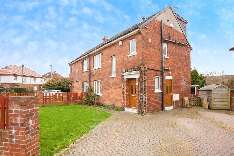 4 bedroom Semi Detached House for sale, Keswick Drive, Wakefield, WF2