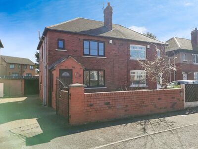 3 bedroom Semi Detached House to rent
