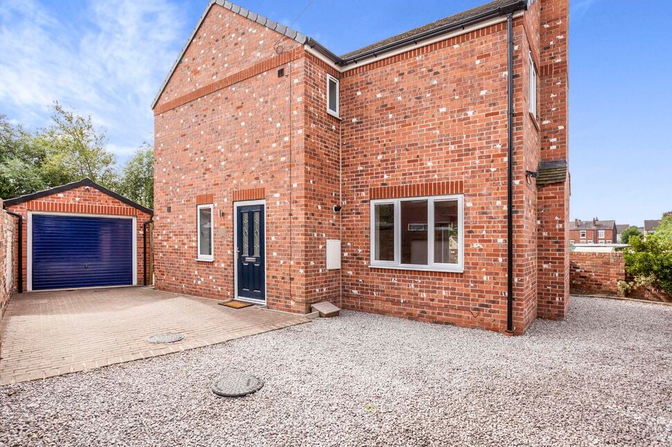 Main image of 3 bedroom Detached House for sale, Altinkool Street, Wakefield, West Yorkshire, WF1