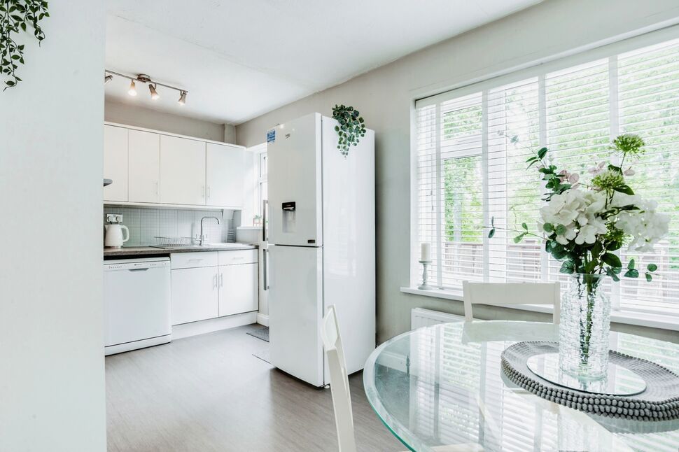 3 bedroom Semi Detached House for sale, Hall Park Avenue, Crofton, WF4