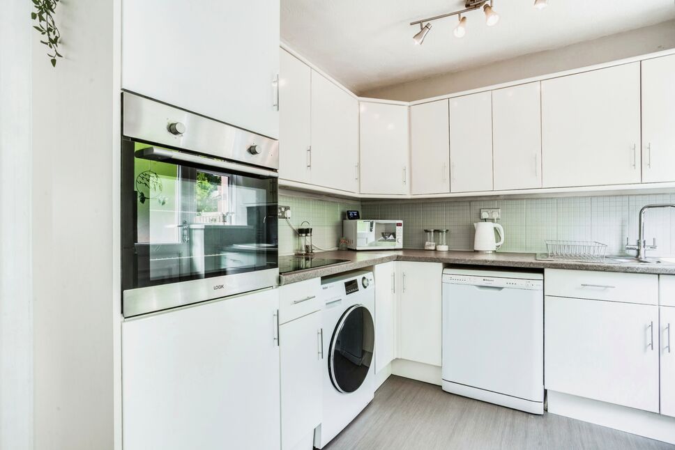 3 bedroom Semi Detached House for sale, Hall Park Avenue, Crofton, WF4