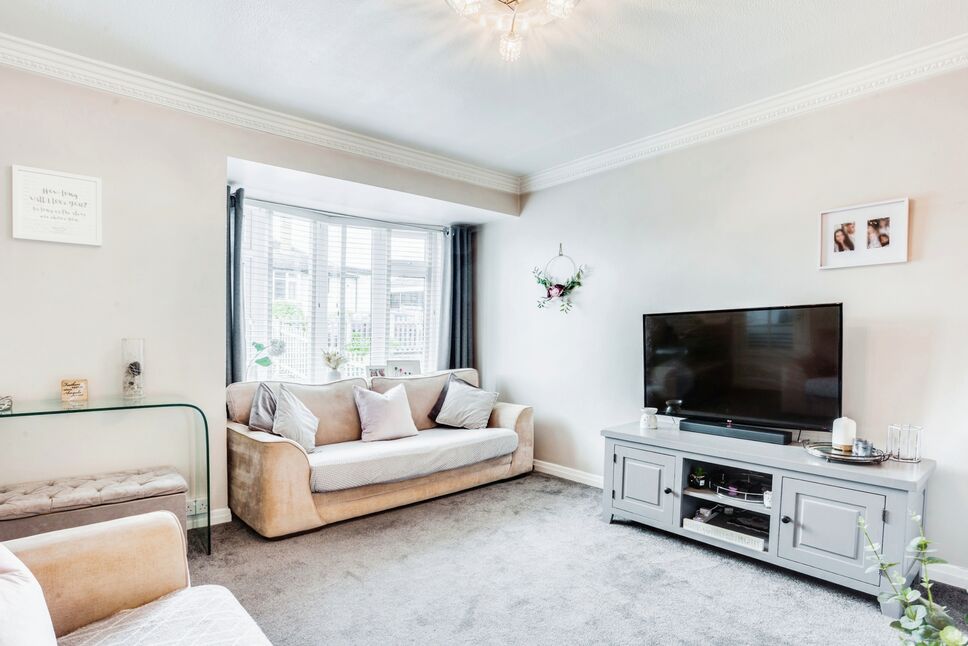 3 bedroom Semi Detached House for sale, Hall Park Avenue, Crofton, WF4