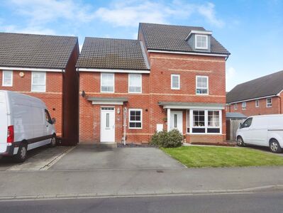 3 bedroom Semi Detached House to rent