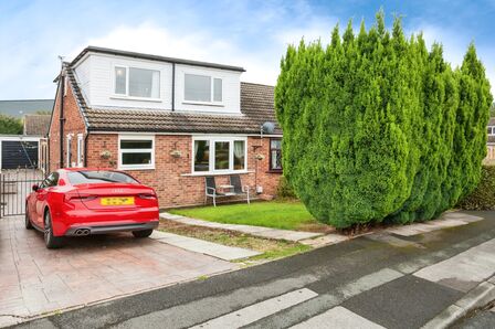 Moor View, 3 bedroom Semi Detached House for sale, £250,000