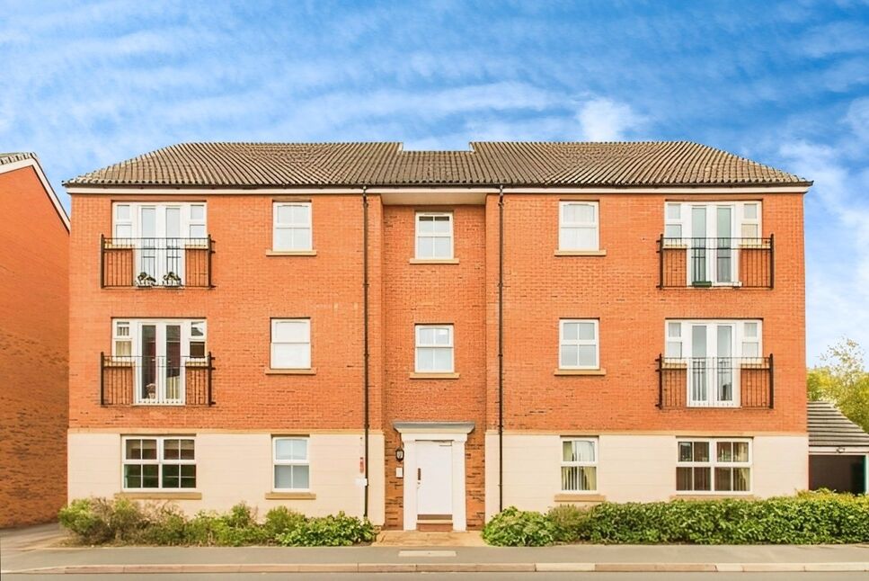 Main image of 2 bedroom  Flat for sale, Bluebell Road, East Ardsley, West Yorkshire, WF3