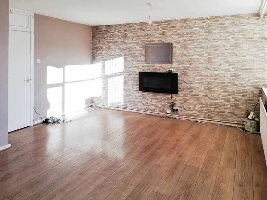 Main image of 2 bedroom  Flat to rent, Station Lane, Featherstone, West Yorkshire, WF7