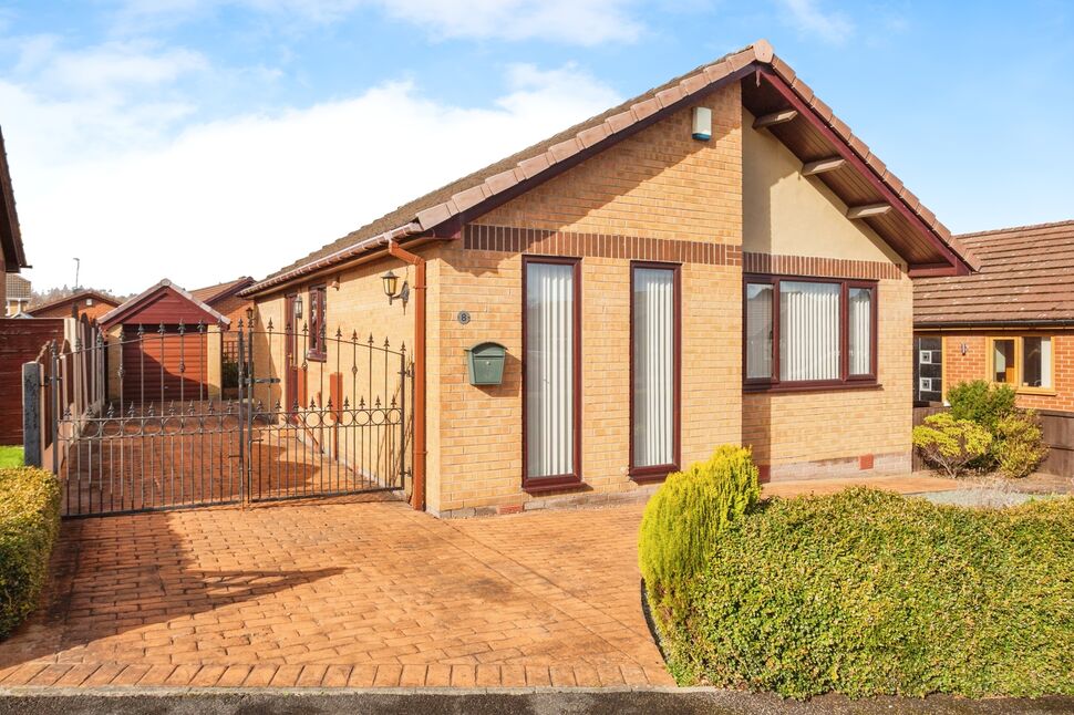 Main image of 2 bedroom Detached Bungalow for sale, Ridings Lane, Lofthouse, West Yorkshire, WF3