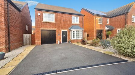 Buckthorne Court, 4 bedroom Detached House for sale, £324,995