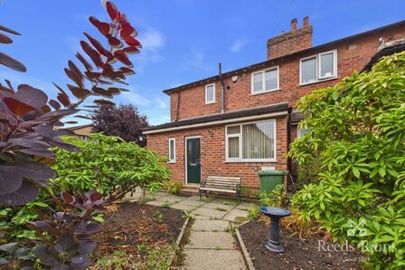 2 bedroom End Terrace House for sale