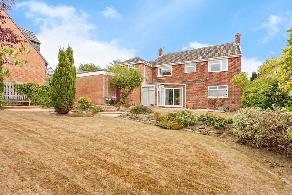 Main image of 4 bedroom Detached House for sale, Milnthorpe Drive, Wakefield, West Yorkshire, WF2