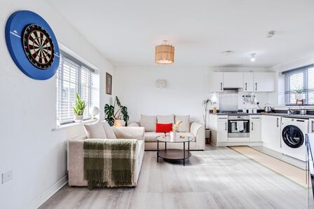 Aspen Court, 1 bedroom  Flat for sale, £45,000